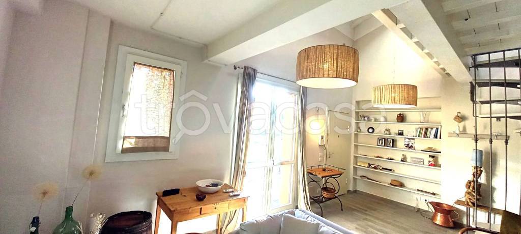 casa indipendente in vendita a Carmignano