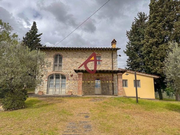 casa indipendente in vendita a Carmignano