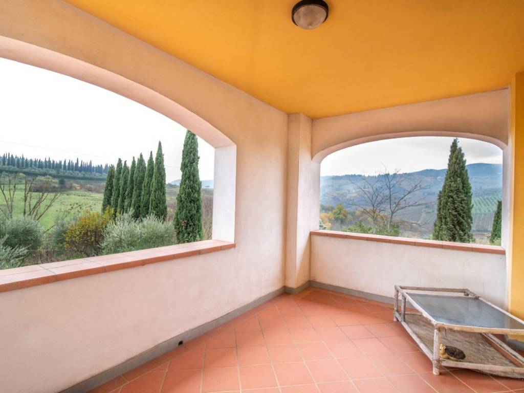casa indipendente in vendita a Carmignano