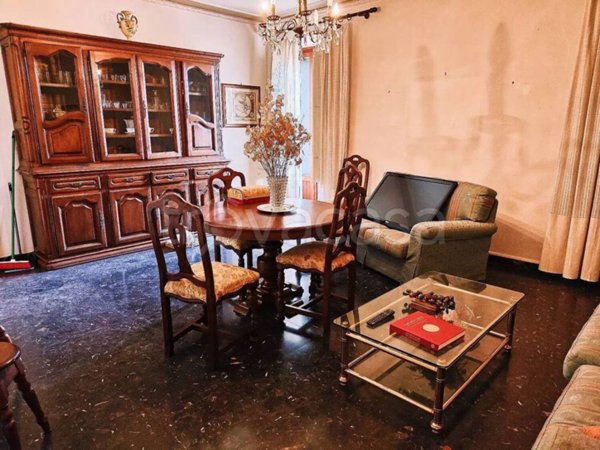 casa indipendente in vendita a Carmignano