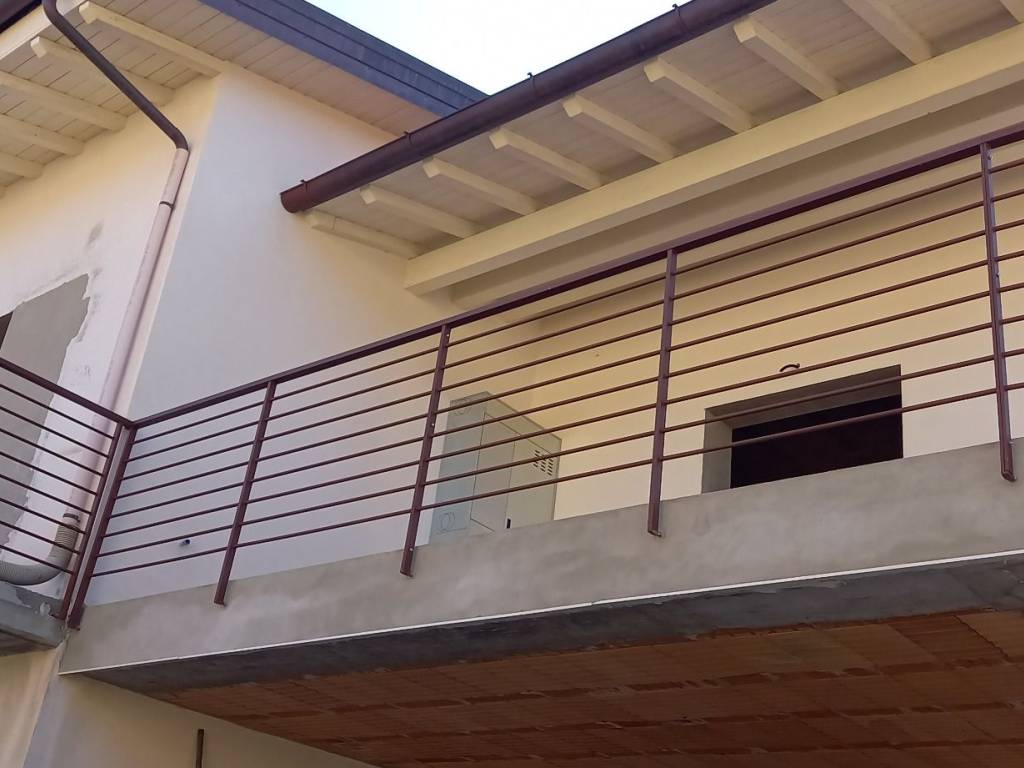 casa indipendente in vendita a Carmignano