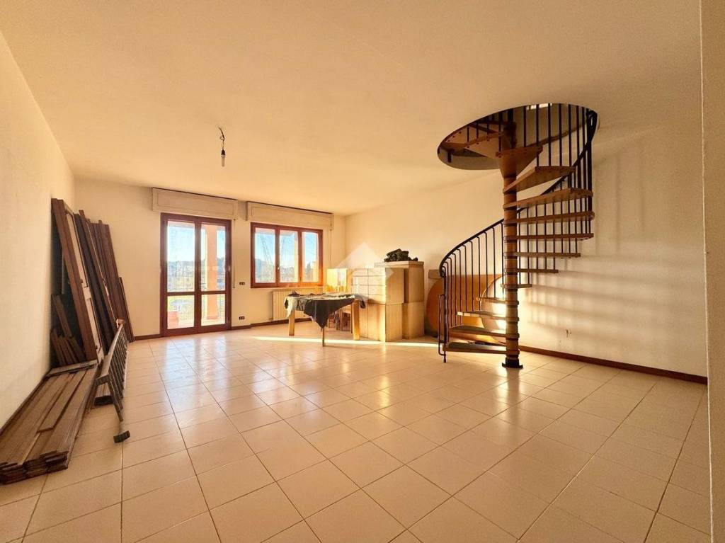 casa indipendente in vendita a Carmignano