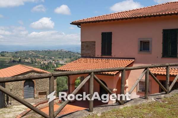 casa indipendente in vendita a Carmignano