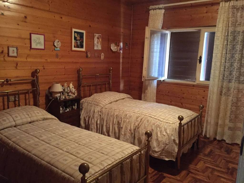 casa indipendente in vendita a Carmignano