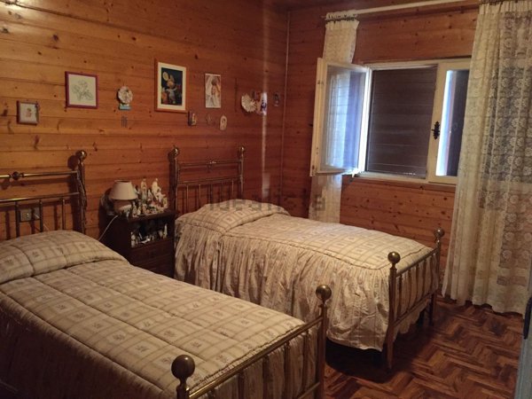 casa indipendente in vendita a Carmignano