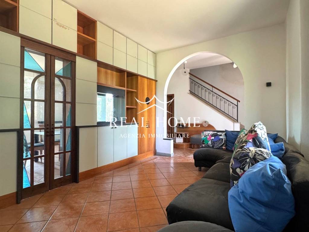 casa indipendente in vendita a Carmignano