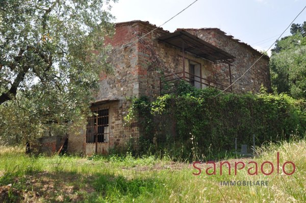 casale in vendita a Carmignano