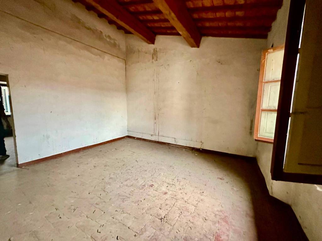 casa indipendente in vendita a Carmignano