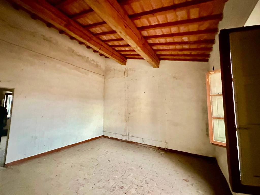 casa indipendente in vendita a Carmignano