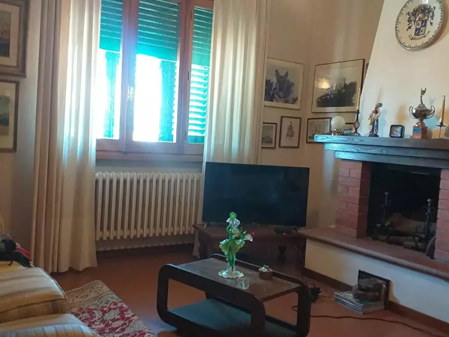 casa indipendente in vendita a Carmignano