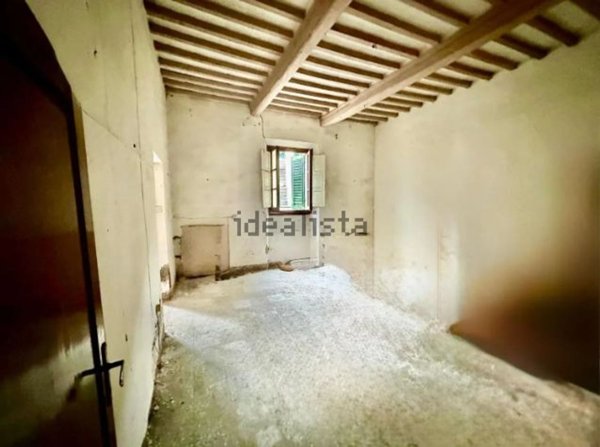 casa indipendente in vendita a Carmignano