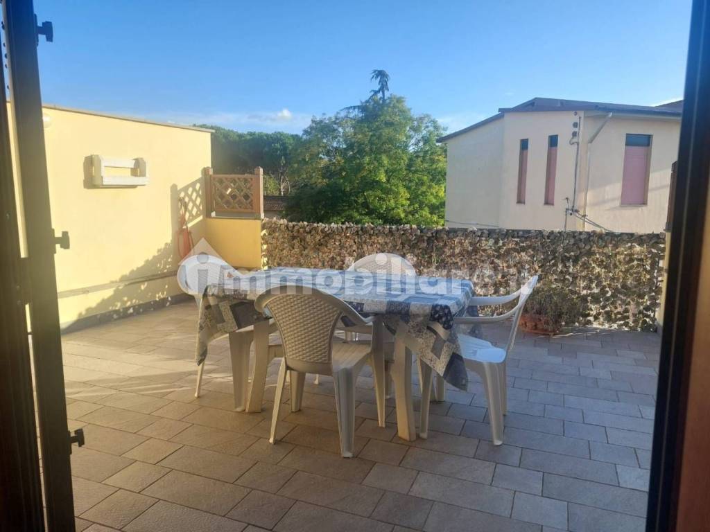 casa indipendente in vendita a Carmignano