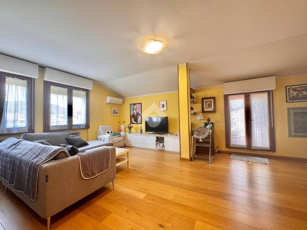 appartamento in vendita a Carmignano