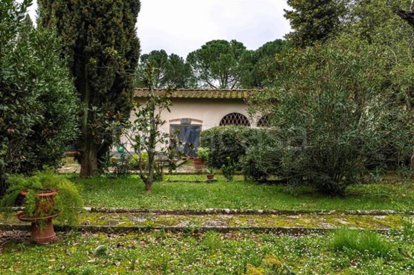 villa in vendita a Carmignano