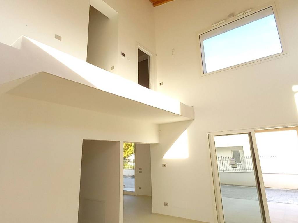 casa indipendente in vendita a Carmignano