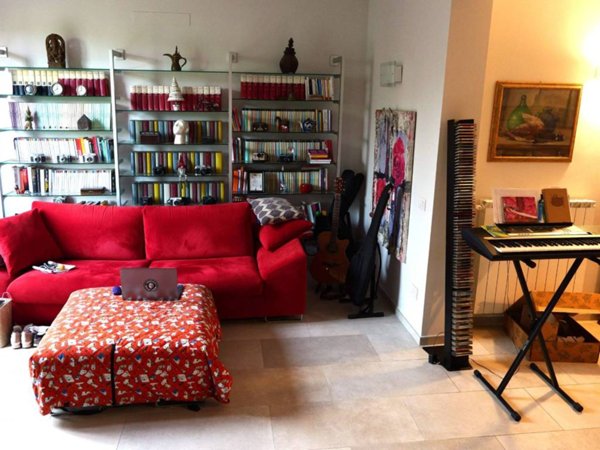 casa indipendente in vendita a Carmignano