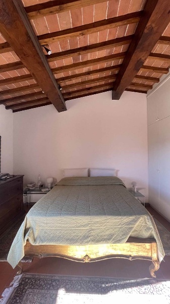 casale in vendita a Carmignano