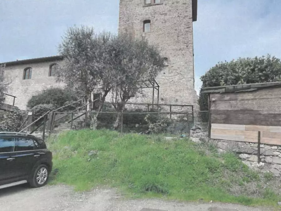 casa indipendente in vendita a Carmignano