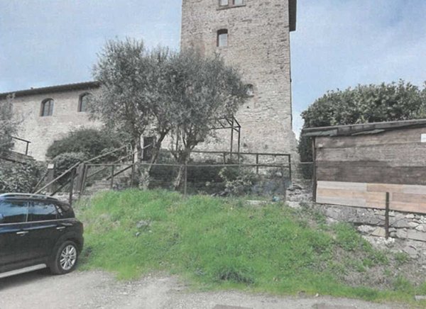 casa indipendente in vendita a Carmignano