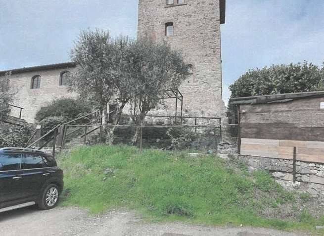 casa indipendente in vendita a Carmignano