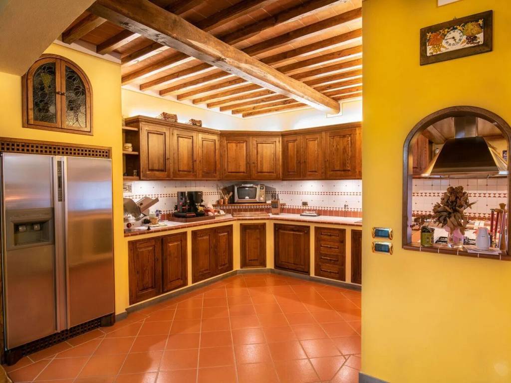 casa indipendente in vendita a Carmignano