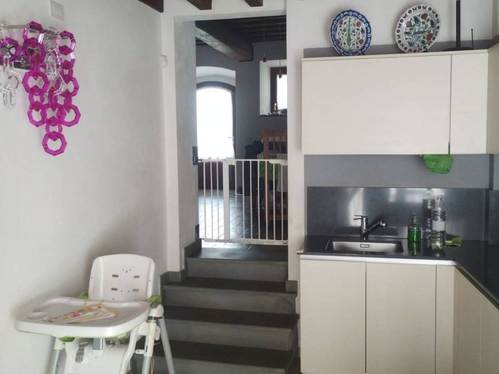 casa indipendente in vendita a Carmignano