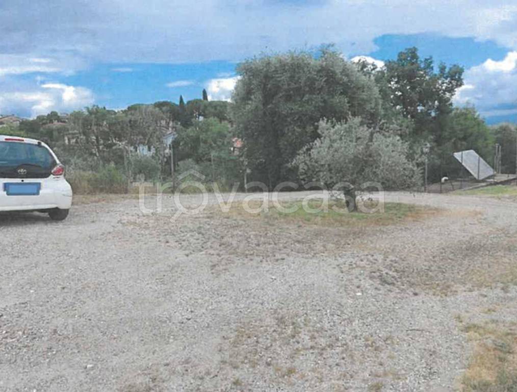 terreno edificabile in vendita a Carmignano