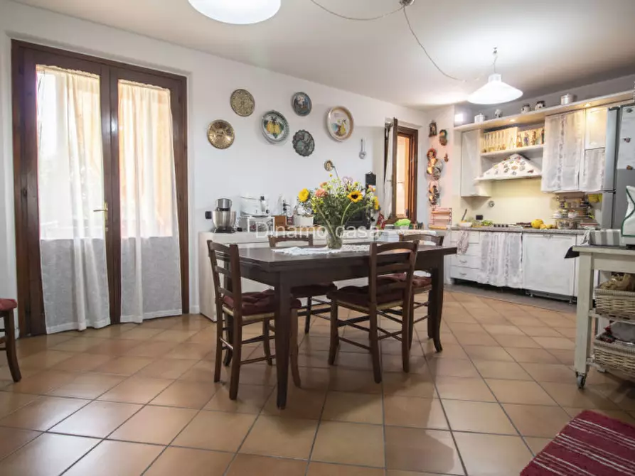 casa indipendente in vendita a Carmignano