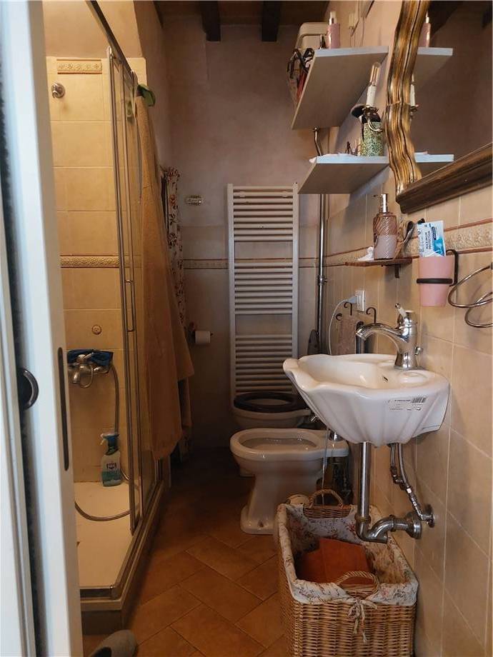 casa indipendente in vendita a Carmignano