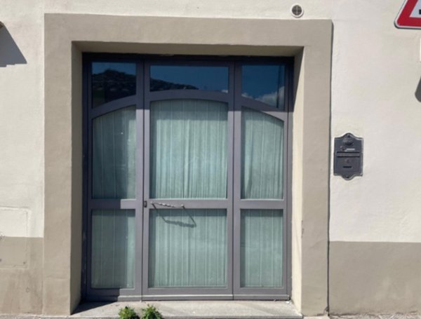 negozio in vendita a Carmignano