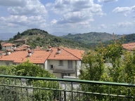 casa indipendente in vendita a Carmignano