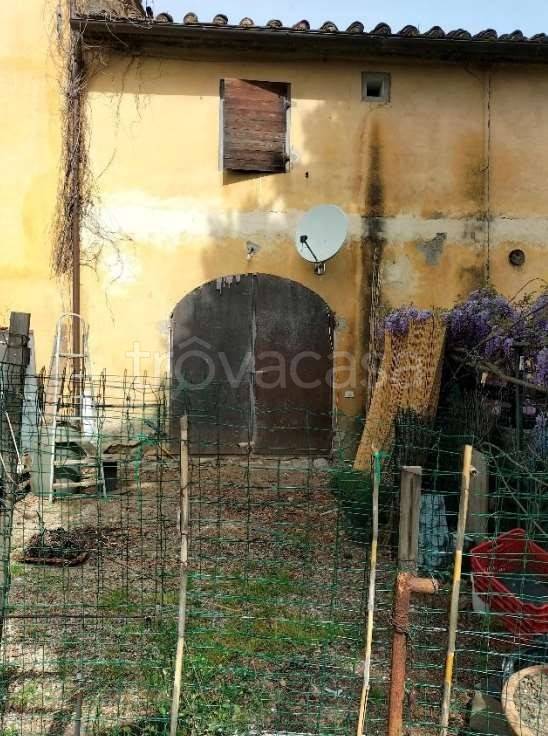 casa indipendente in vendita a Carmignano