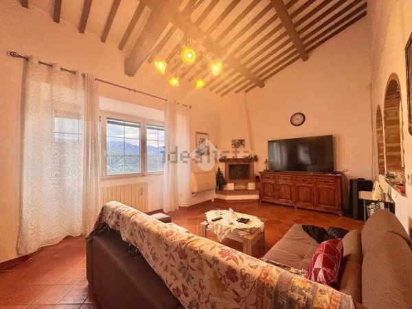 appartamento in vendita a Carmignano