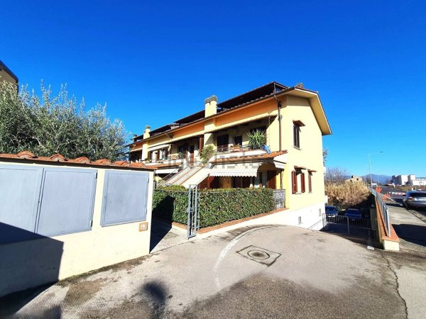 appartamento in vendita a Carmignano