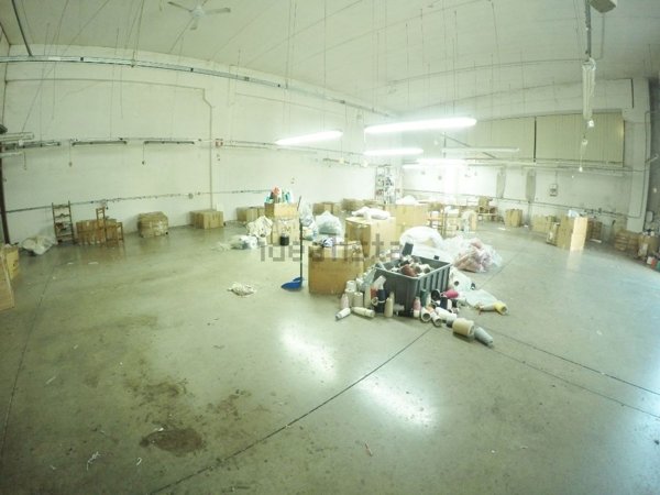 capannone in vendita a Carmignano