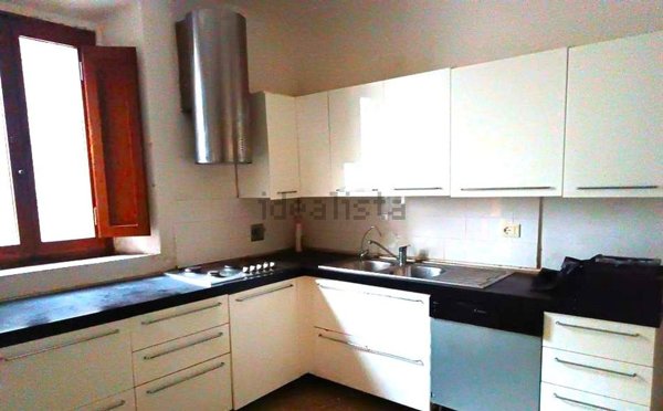 casa indipendente in vendita a Carmignano