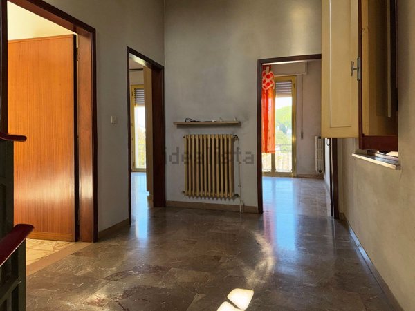 casa indipendente in vendita a Carmignano