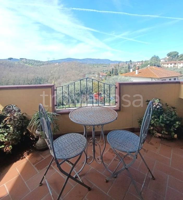 appartamento in vendita a Carmignano