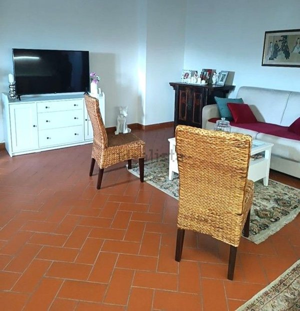 casa indipendente in vendita a Carmignano