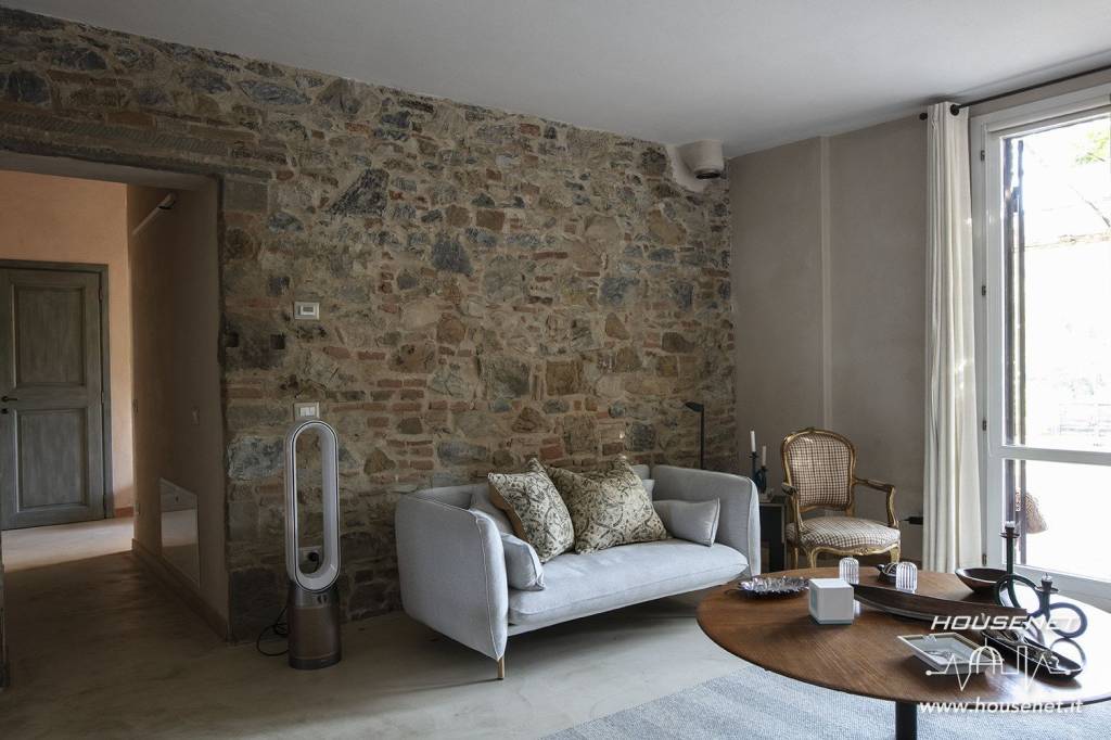 casa indipendente in vendita a Carmignano