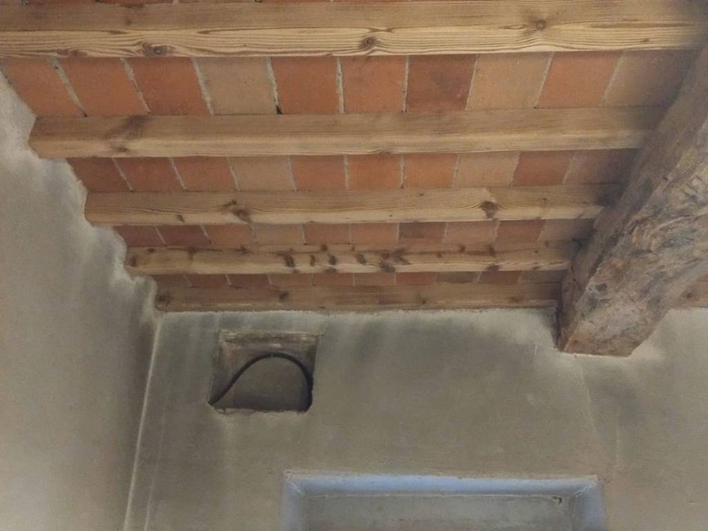 casa indipendente in vendita a Carmignano