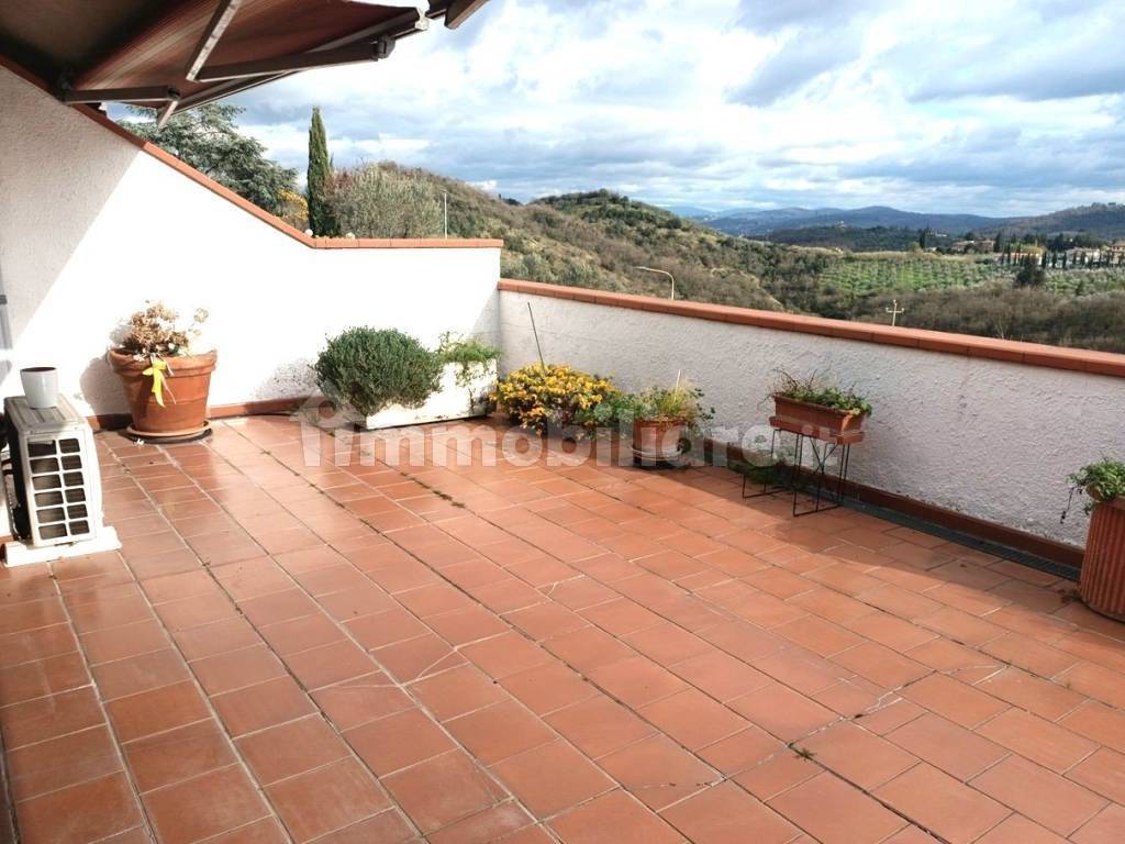 appartamento in vendita a Carmignano