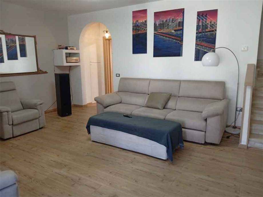 casa indipendente in vendita a Carmignano