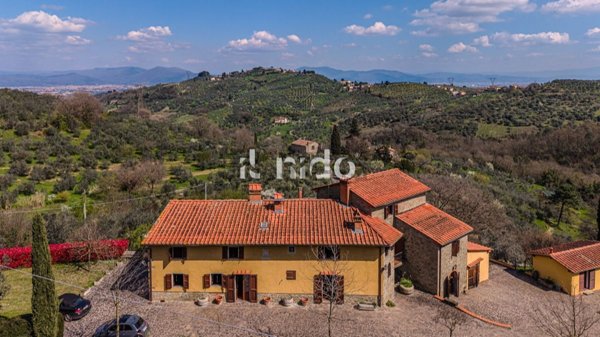 casa indipendente in vendita a Carmignano