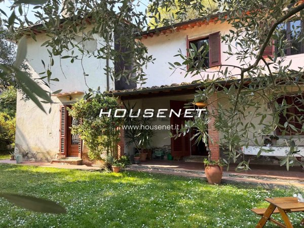 casale in vendita a Carmignano