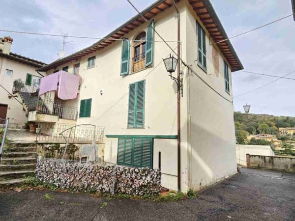 appartamento in vendita a Carmignano