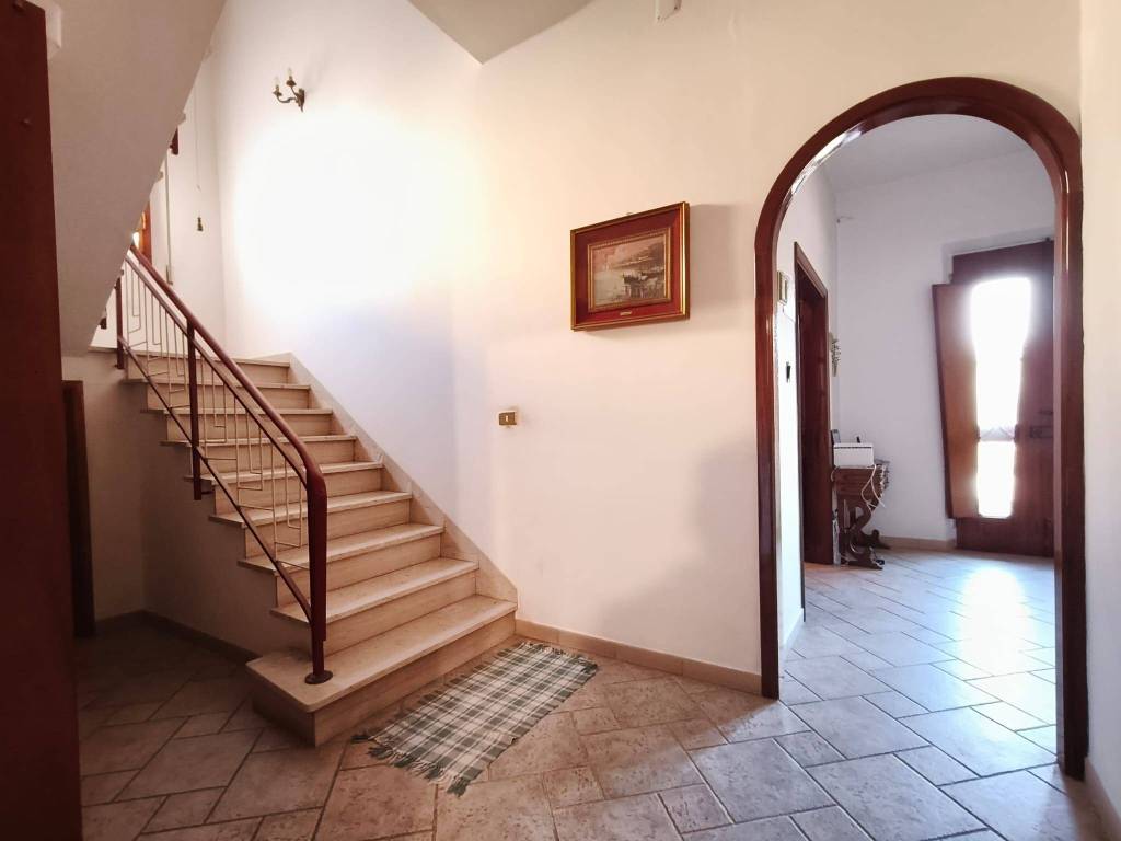 casa indipendente in vendita a Carmignano