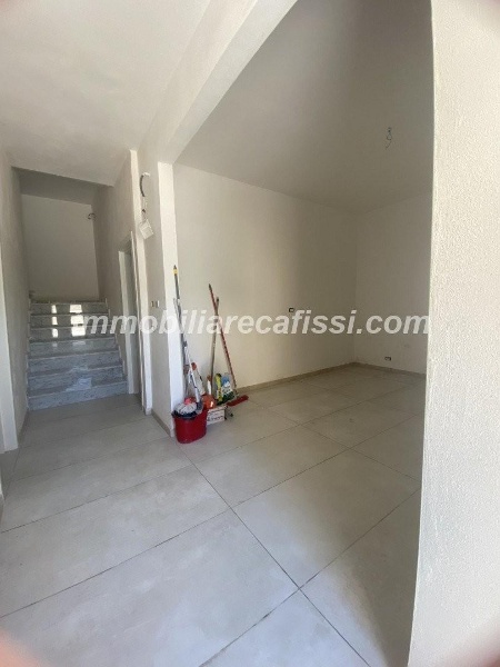 casa indipendente in vendita a Carmignano