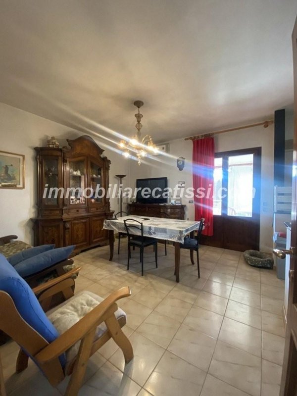 casa indipendente in vendita a Carmignano