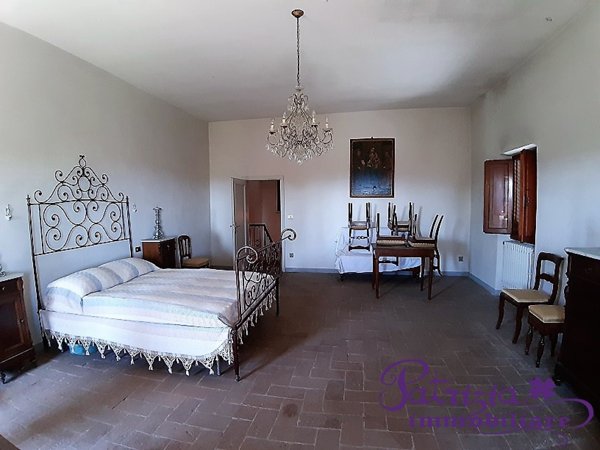 casa indipendente in vendita a Carmignano